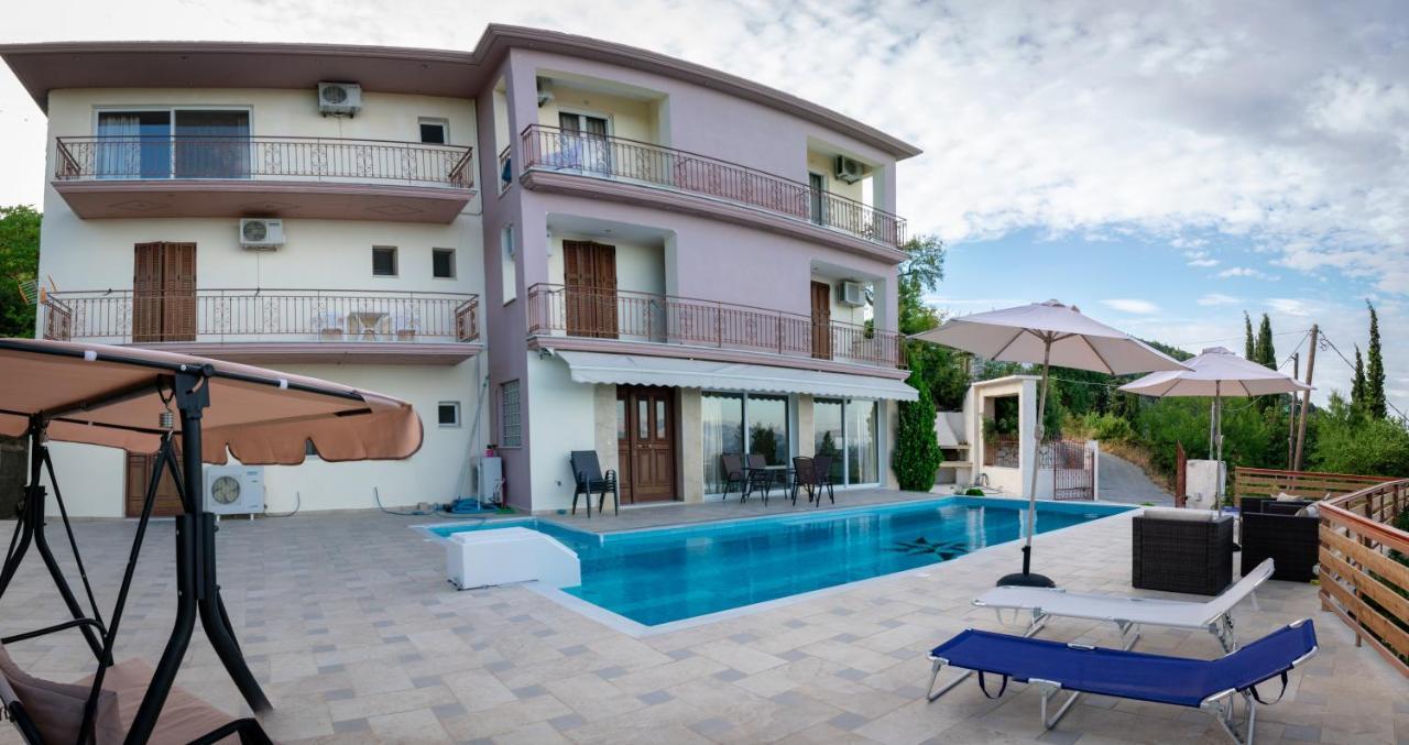 Petronas Villa Kariá Exteriér fotografie