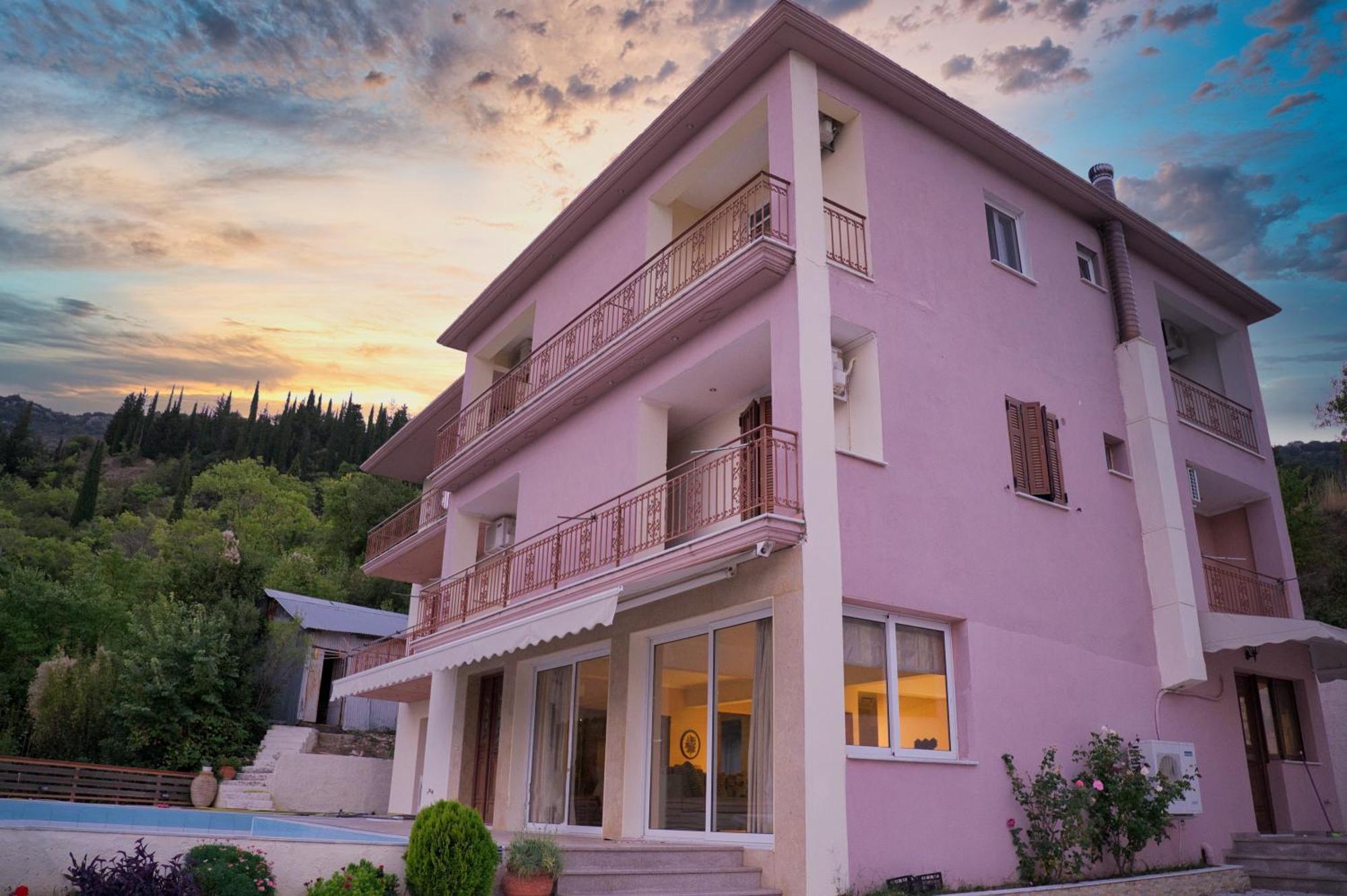 Petronas Villa Kariá Exteriér fotografie
